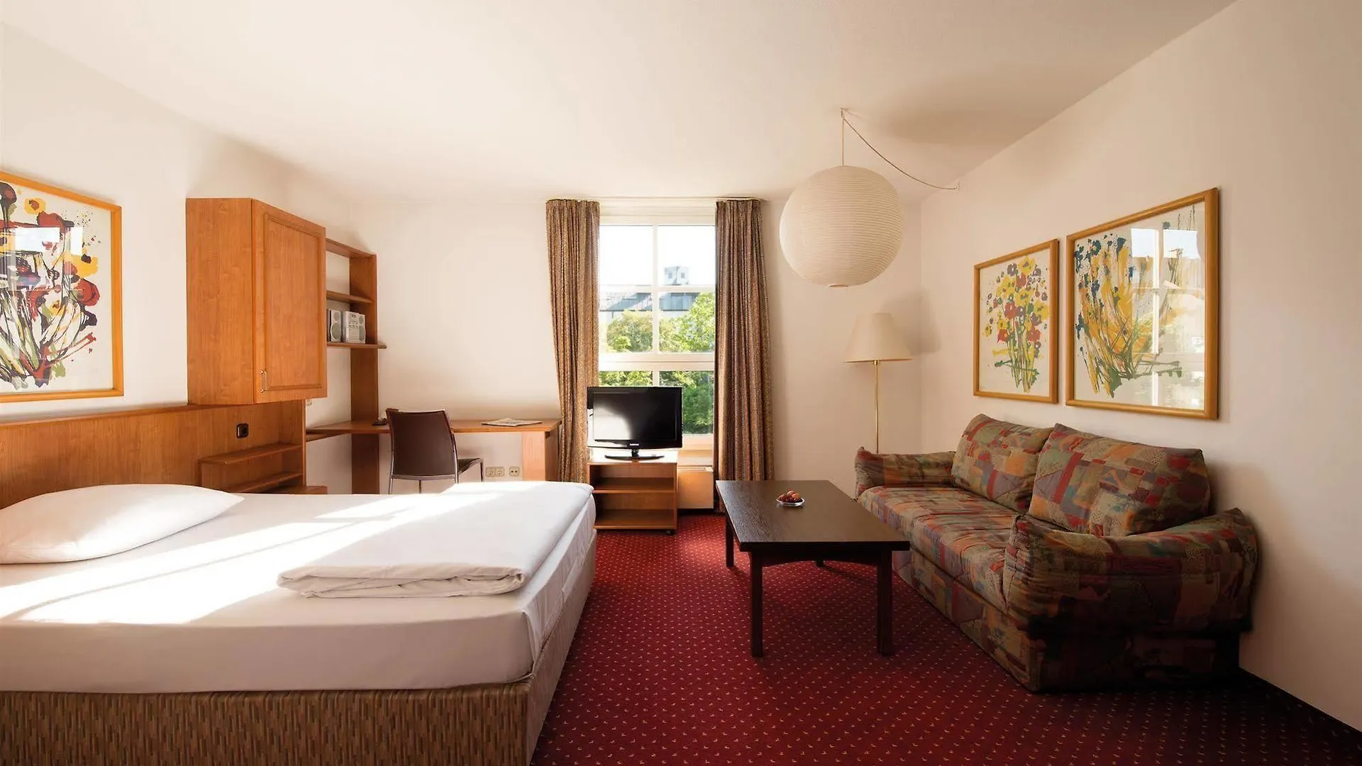 Aparthotel Living Hotel Am Olympiapark München